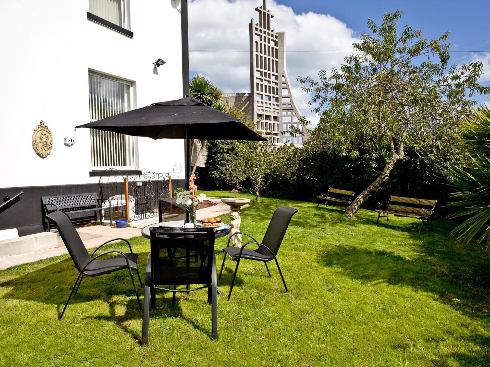 Devon Villa Garden Apartment Торки Экстерьер фото